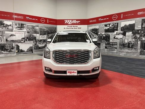 Used 2019 GMC Yukon XL Denali AWD/4WD image 8