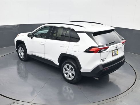 Used 2020 Toyota RAV4 LE FWD image 19