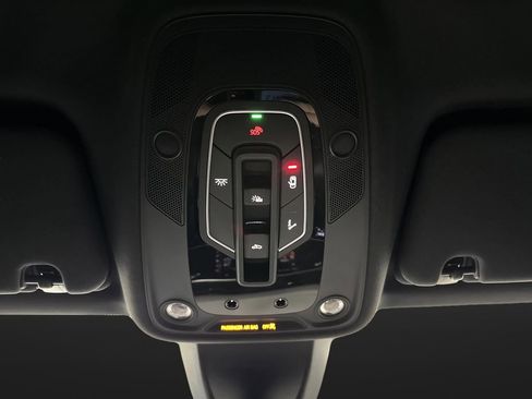 Used 2025 Audi Q7 3.0T Prestige w/ Prestige Package image 28