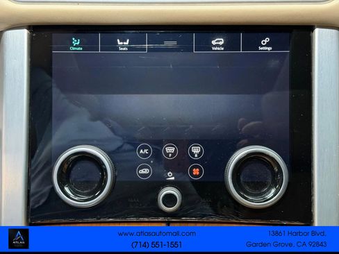 Used 2018 Land Rover Range Rover Supercharged AWD/4WD image 38