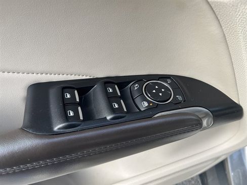 Used 2017 Lincoln MKC Select w/ Select Plus Package image 19