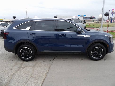 New 2026 Kia Sorento S image 5
