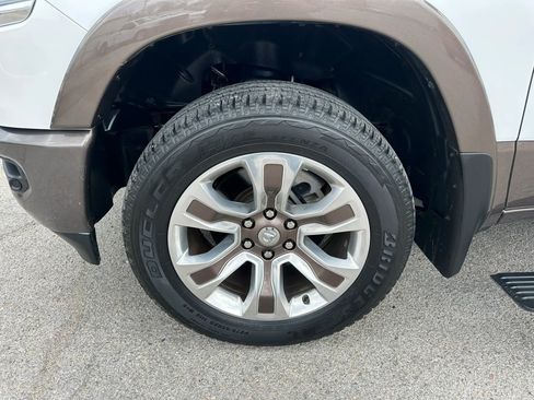 Used 2019 RAM 1500 Limited AWD/4WD image 30