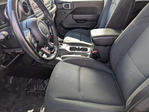 Used 2022 Jeep Gladiator Sport image 14