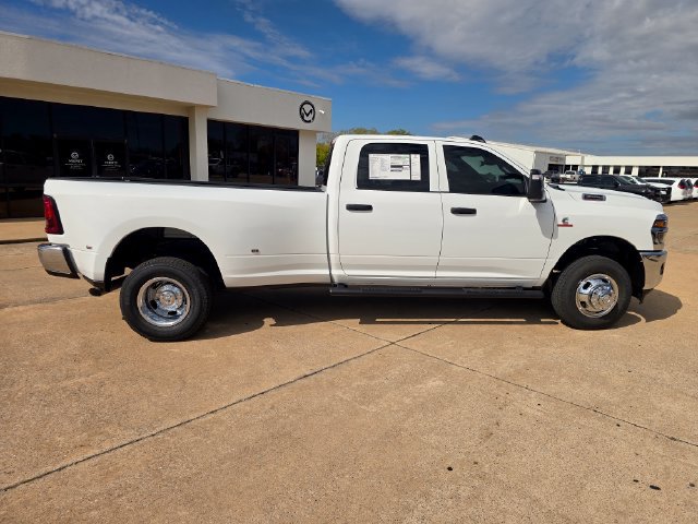 New 2027 RAM 3500 Tradesman AWD/4WD image 15