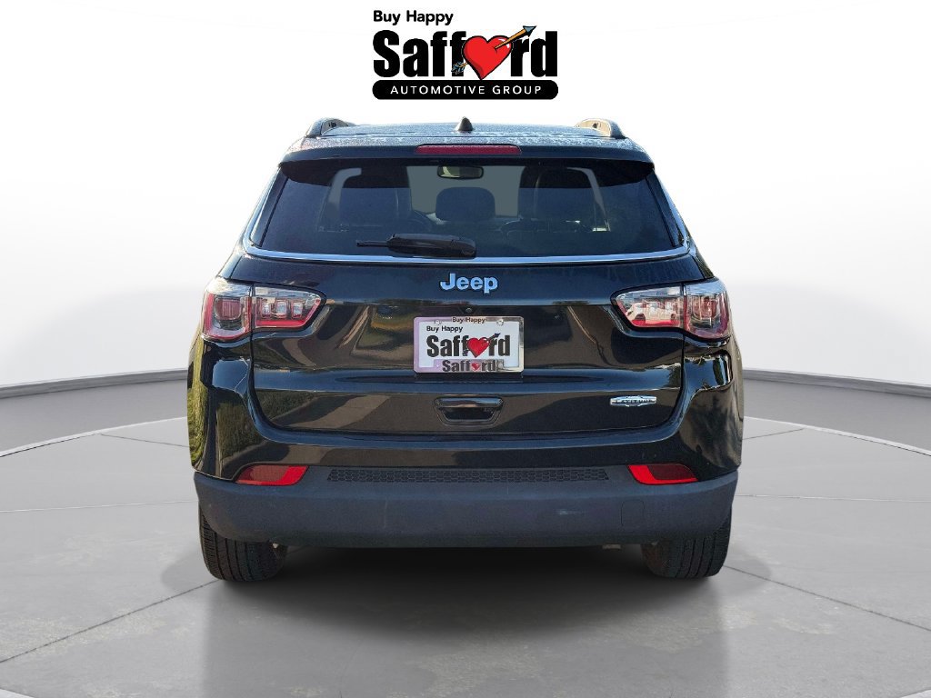 Used 2019 Jeep Compass Latitude FWD image 11