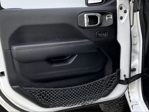 Used 2022 Jeep Gladiator Overland w/ Popular Equipment Package image 13