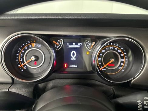 Used 2021 Jeep Wrangler Sport image 16