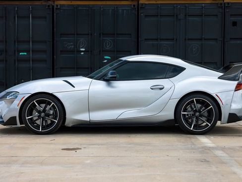 Used 2021 Toyota Supra w/ Safety & Technology Package RWD image 4