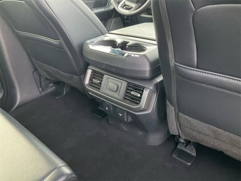 Used 2025 Ford F150 Lariat w/ Equipment Group 501A Mid image 20