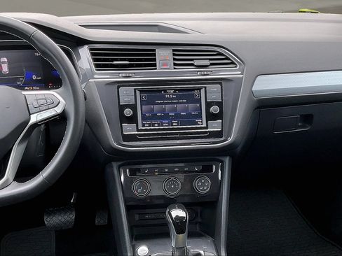 Used 2024 Volkswagen Tiguan S FWD image 9
