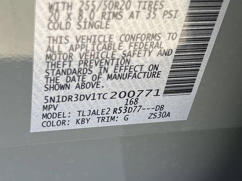 New 2026 Nissan Pathfinder Platinum FWD image 17