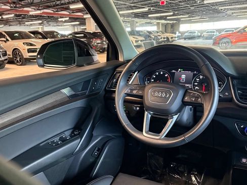 Used 2024 Audi Q5 2.0T Premium w/ Convenience Package AWD/4WD image 17