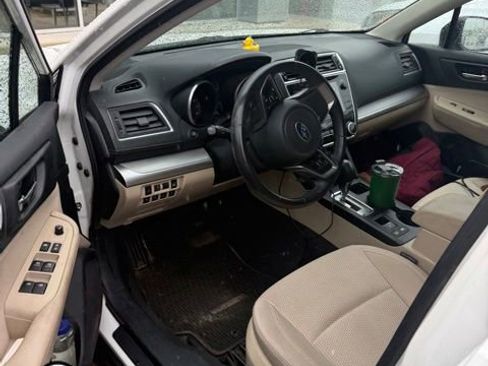Used 2019 Subaru Outback 2.5i Premium AWD/4WD image 9