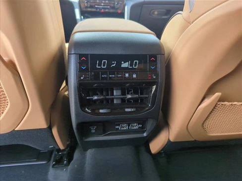 Used 2025 Jeep Grand Cherokee L Summit w/ Obsidian Package image 17