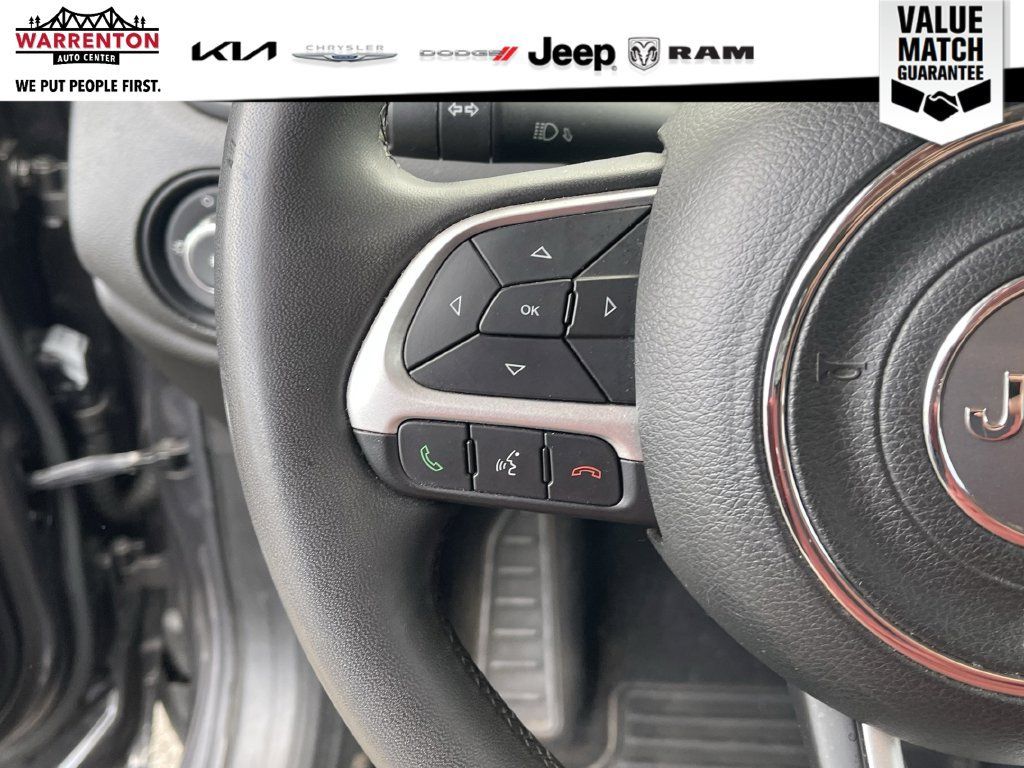 Used 2018 Jeep Renegade Latitude AWD/4WD image 20