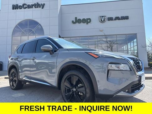 Used 2022 Nissan Rogue SL w/ SL Premium Package image 1