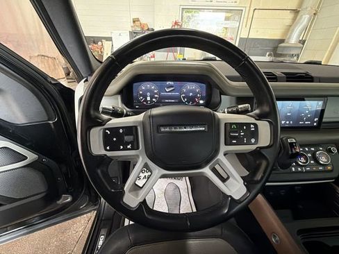 Used 2021 Land Rover Defender 110 X-Dynamic HSE AWD/4WD image 14