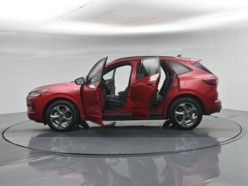 Used 2023 Ford Escape ST-Line w/ Tech Pack #1 FWD image 36