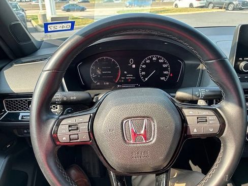Used 2025 Honda Civic Sport image 27