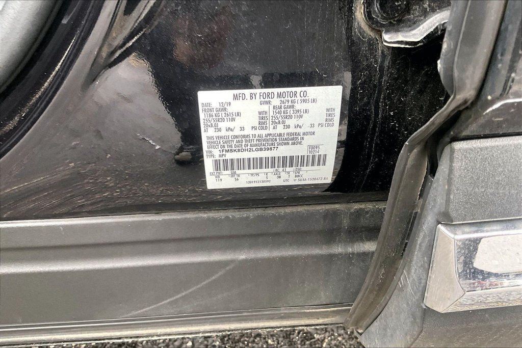 Used 2020 Ford Explorer XLT w/ Equipment Group 202A AWD/4WD image 34