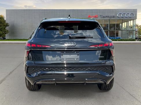 New 2026 Audi Q3 quattro 2.0T AWD/4WD image 4