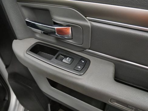 Used 2018 RAM 2500 SLT image 18