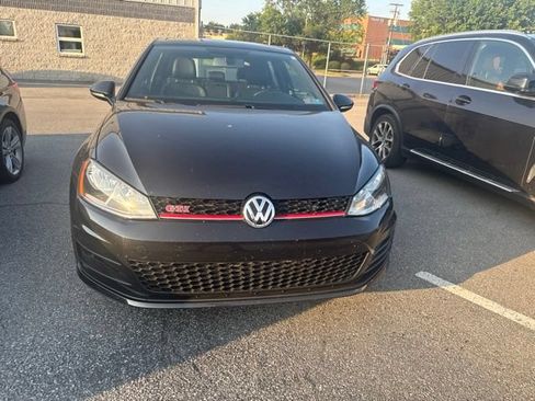 Used 2016 Volkswagen GTI SE FWD image 4