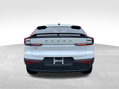 Used 2023 Volvo C40 P8 Recharge Plus w/ Climate Package image 8