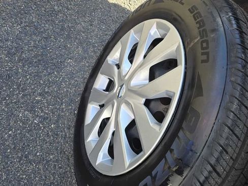 Used 2020 Nissan Rogue S image 22