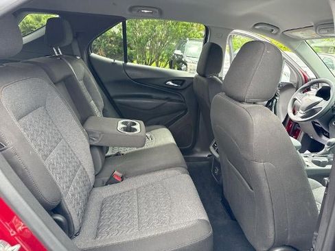 Used 2024 Chevrolet Equinox LT FWD image 25