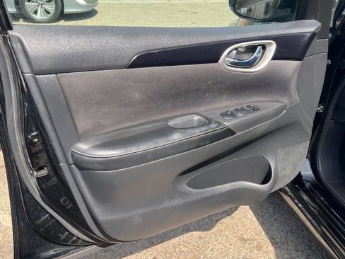 Used 2019 Nissan Sentra SV FWD image 24