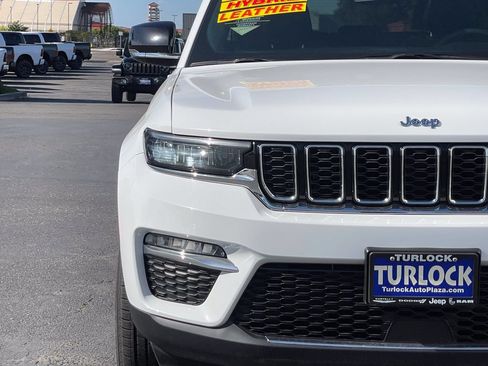 Used 2024 Jeep Grand Cherokee Limited 4xe AWD/4WD image 4