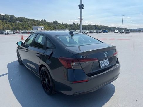 Certified 2025 Honda Civic Sport image 9