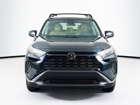 Used 2025 Toyota RAV4 LE AWD/4WD image 2