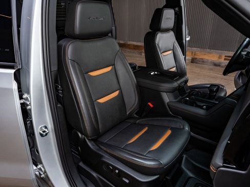 Used 2022 GMC Sierra 1500 AT4 w/ AT4 Premium Package image 30