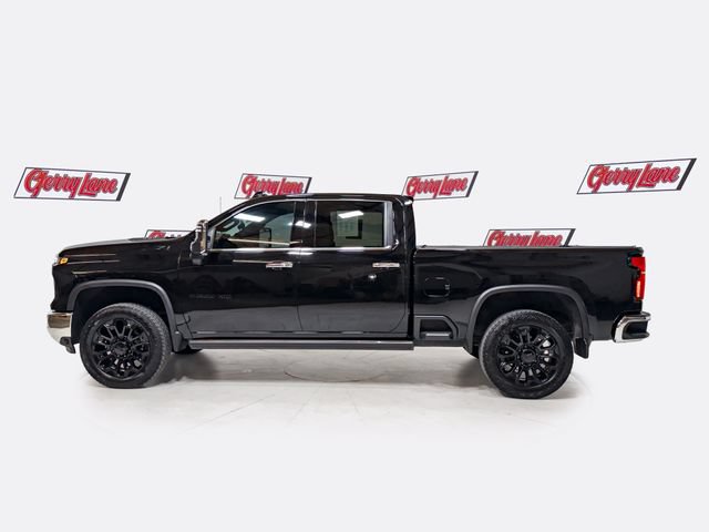 Used 2026 Chevrolet Silverado 2500 LTZ w/ LTZ Plus Package AWD/4WD image 4