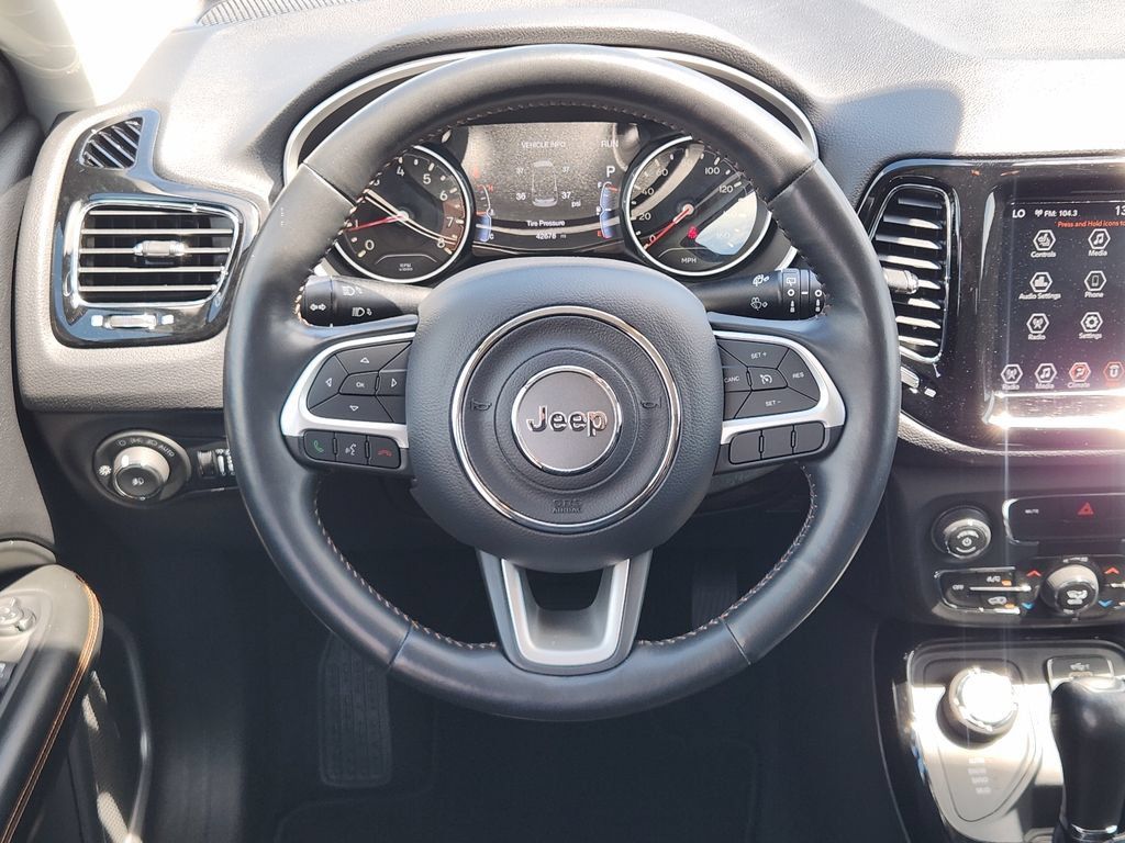 Used 2020 Jeep Compass Limited AWD/4WD image 19