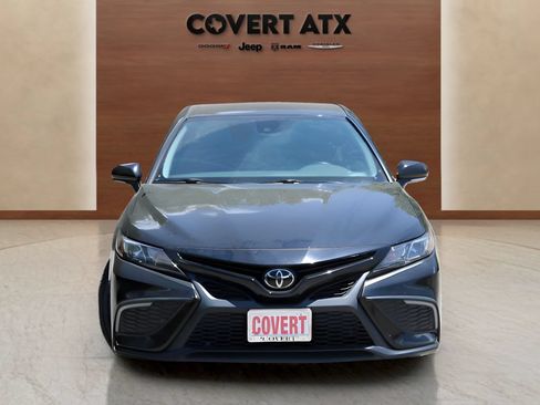 Used 2024 Toyota Camry SE FWD image 8