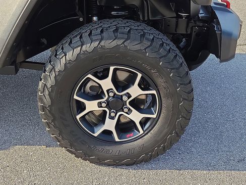 Used 2021 Jeep Wrangler Unlimited Rubicon image 7