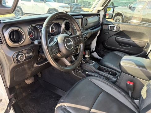 Used 2022 Jeep Wrangler Unlimited Sport AWD/4WD image 10