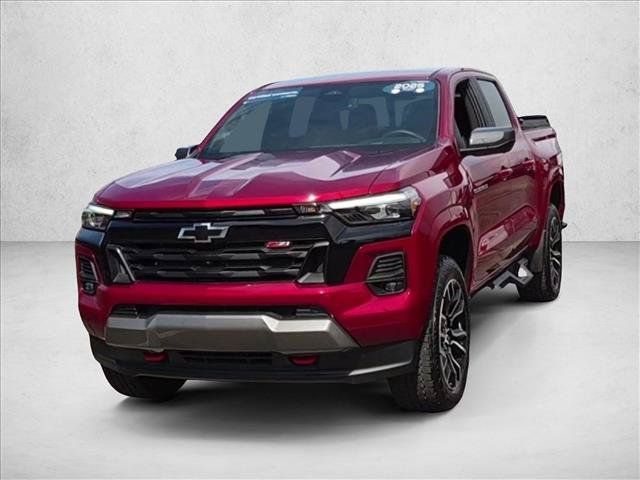 Certified 2025 Chevrolet Colorado Z71 w/ Technology Package AWD/4WD image 3