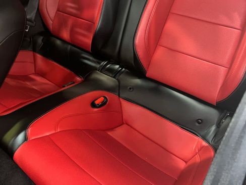 Used 2022 Ford Mustang GT Premium w/ GT Performance Package RWD image 4