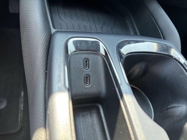 Certified 2024 Chevrolet Equinox EV RS FWD image 25