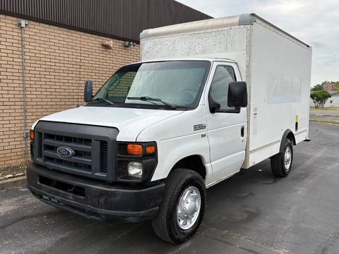 Used 2015 Ford E-350 and Econoline 350 Super Duty RWD image 1