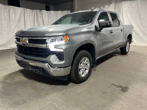 Used 2026 Chevrolet Silverado 1500 LT AWD/4WD image 3