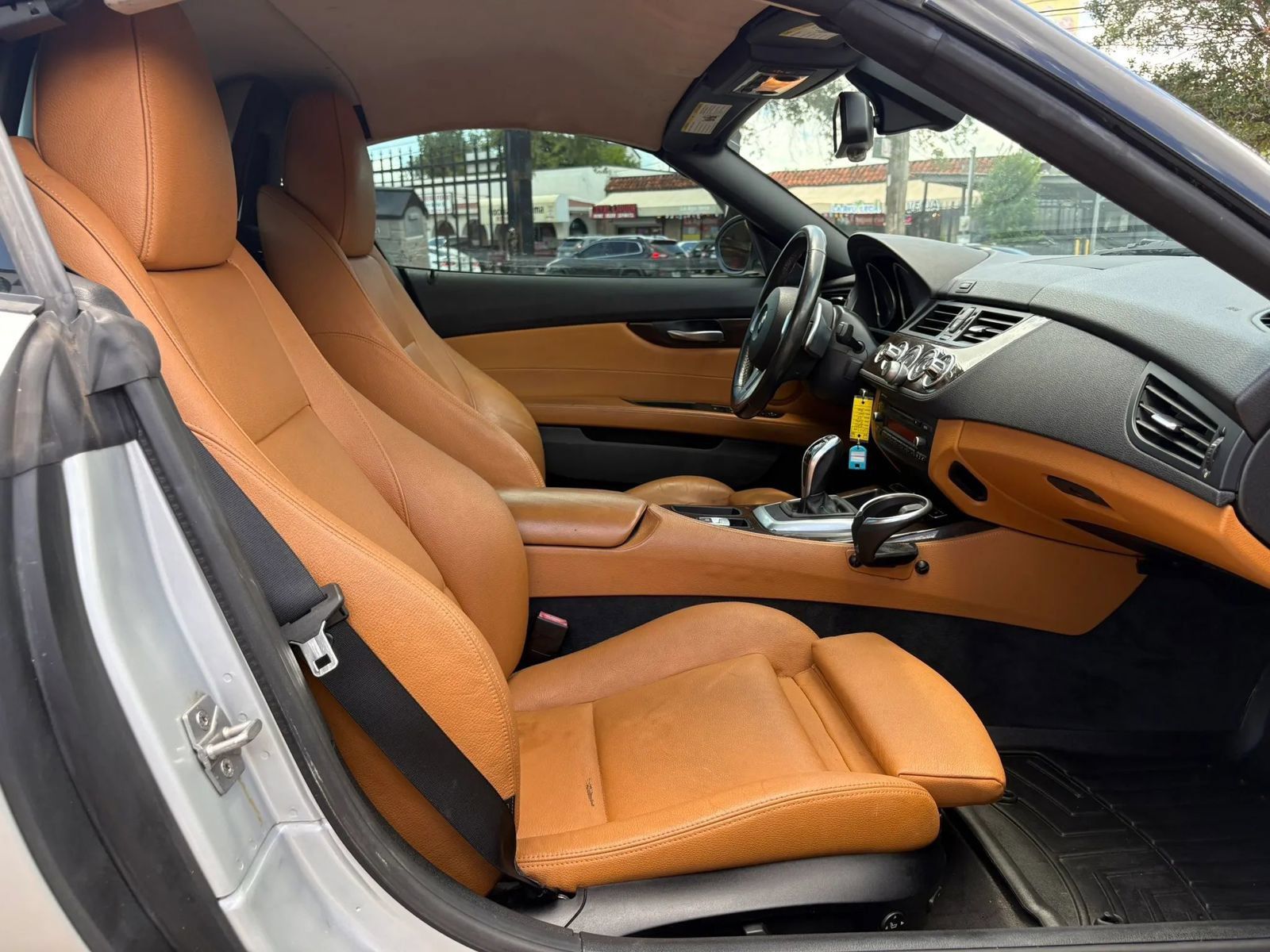Used 2012 BMW Z4 sDrive28i w/ Sport Pkg RWD image 11