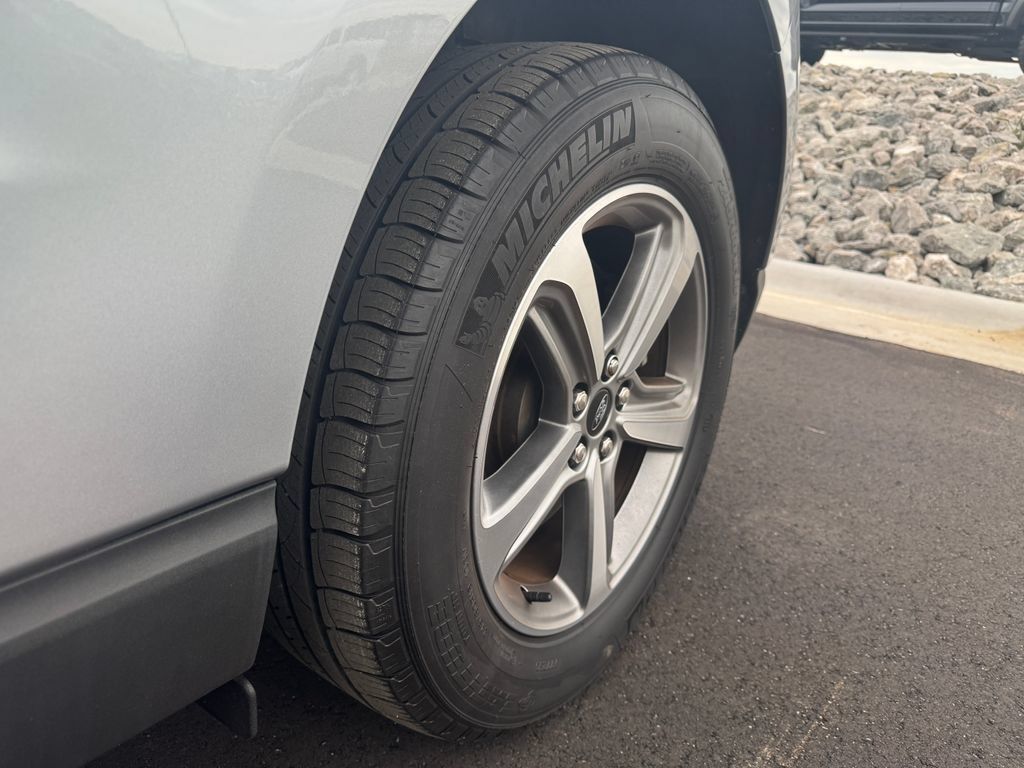 Used 2024 Ford Edge SEL w/ Convenience Package AWD/4WD image 14