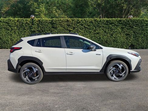 New 2026 Subaru Crosstrek 2.5i Limited image 3