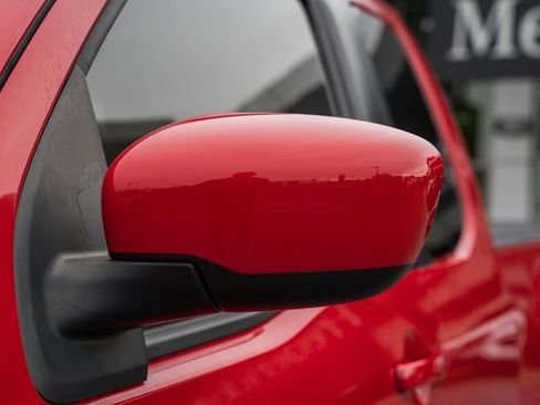 Used 2023 Nissan Frontier SV w/ Technology Package image 14